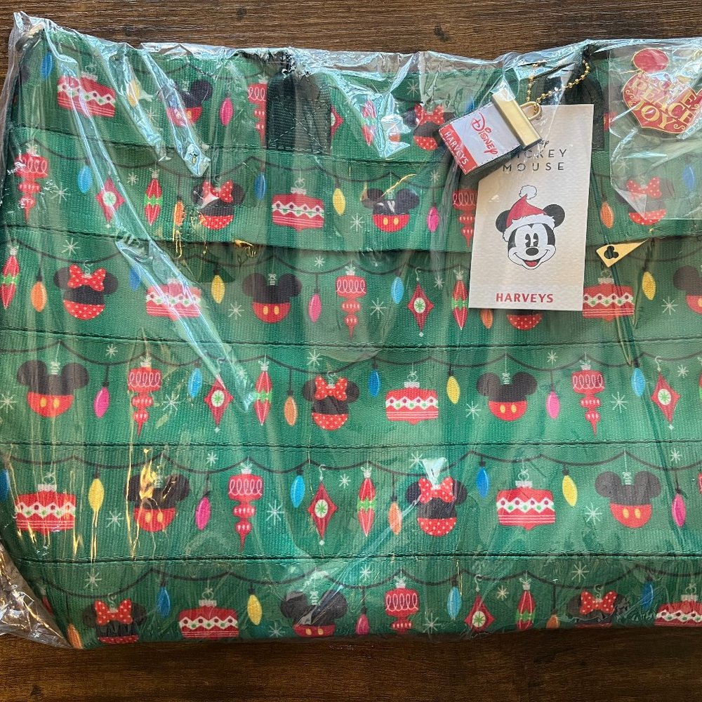 Harveys Mickey Christmas - Medium Streamline Tote